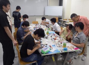 岩槻商業　人形制作150806