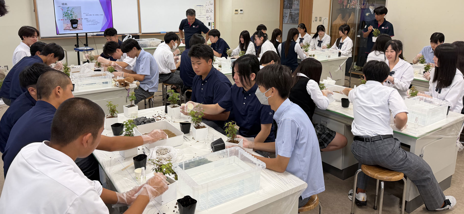 山形学院高等学校にて出張体験授業