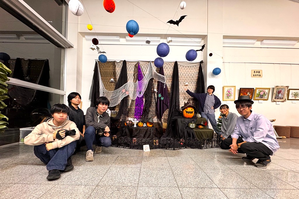 行田市中央公民館の談話コーナー展示物